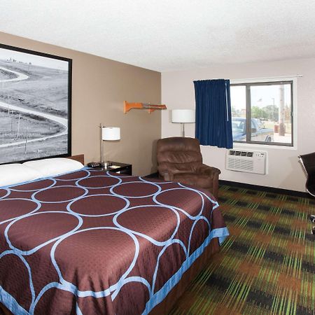 Super 8 By Wyndham Keokuk Hotell Exteriör bild